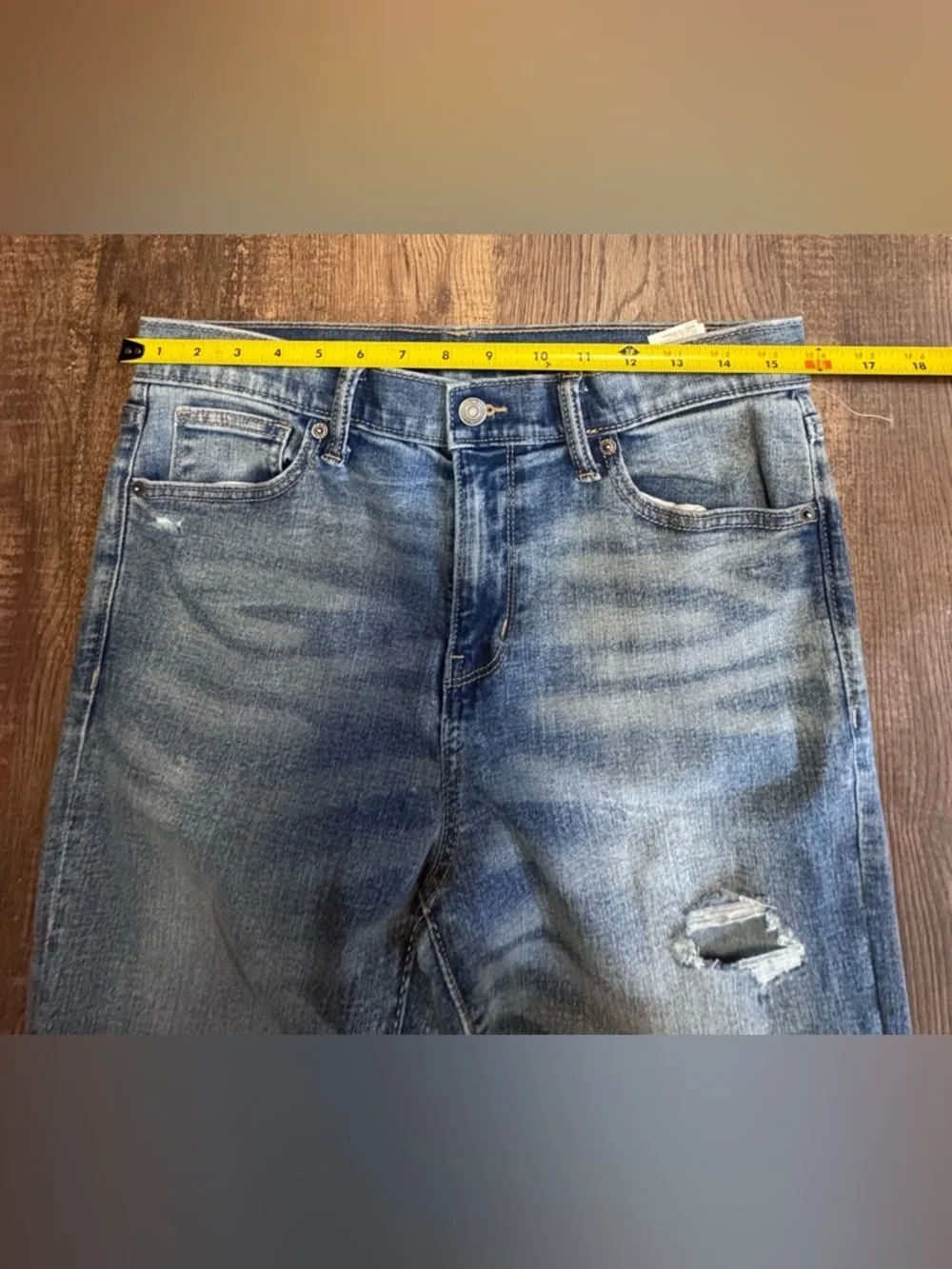 OLD NAVY 360° STRETCH light-wash, distressed jeans  slim-fit boys